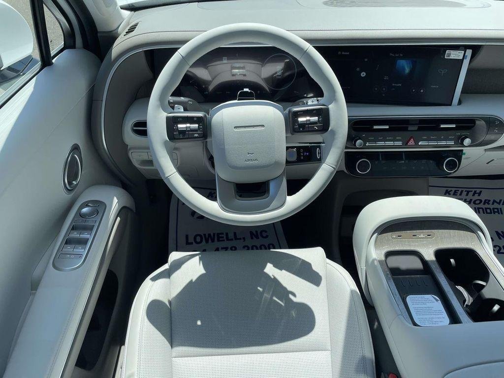 New 2026 White Hyundai SEL 7P image 13