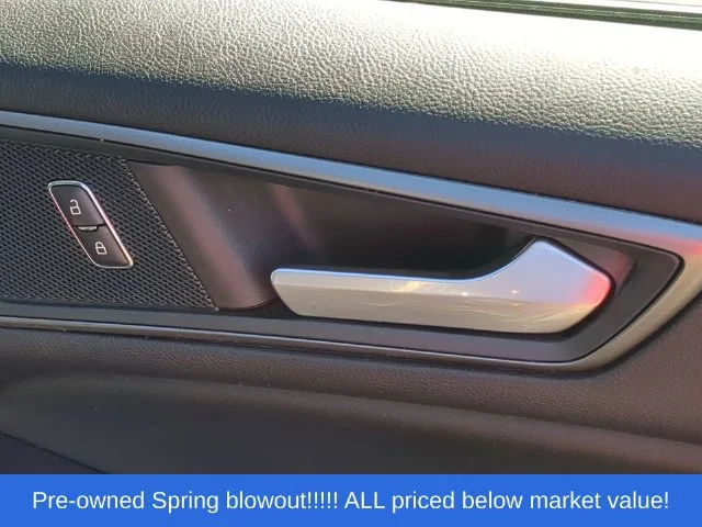 Used 2020 Black Ford SE image 43