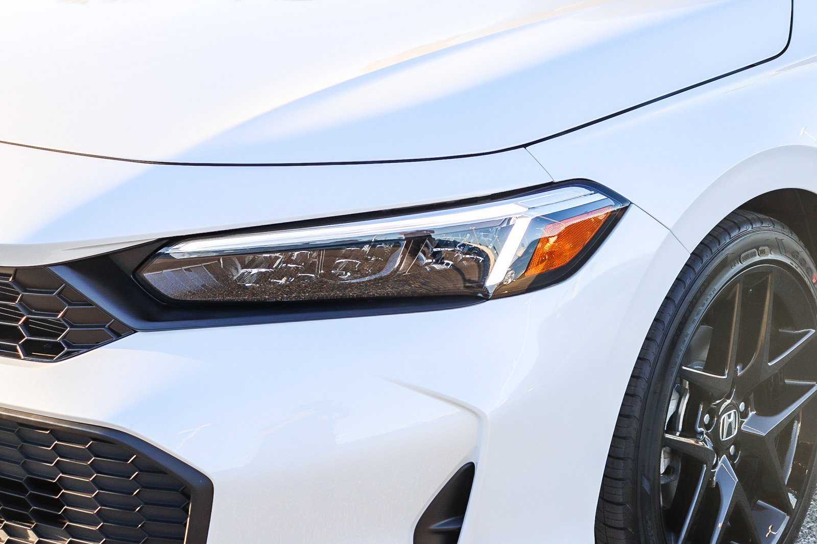 New 2026 Platinum White Pearl Honda Sport image 4