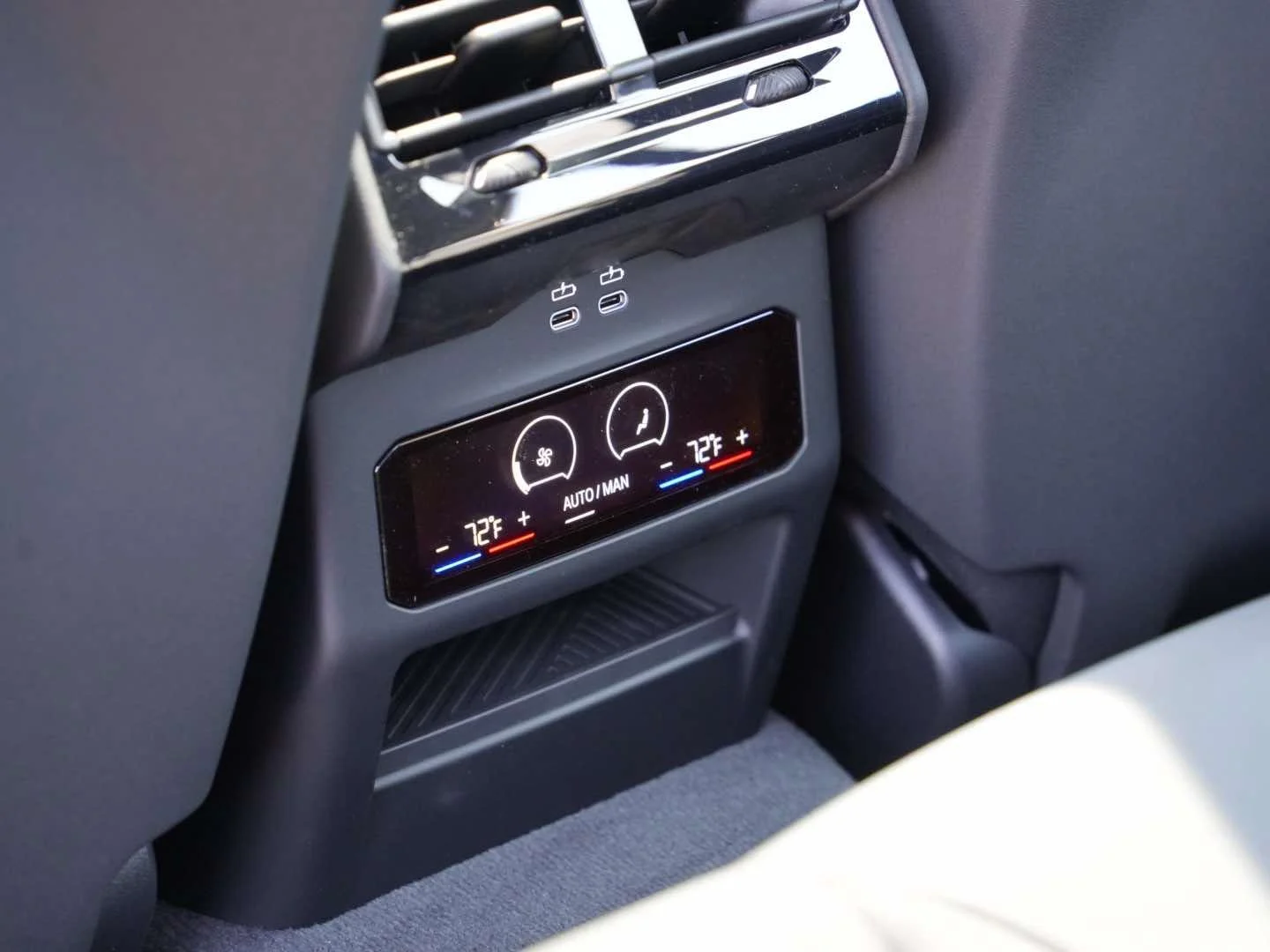 New 2027 Oxide Grey Metallic BMW 530i image 19