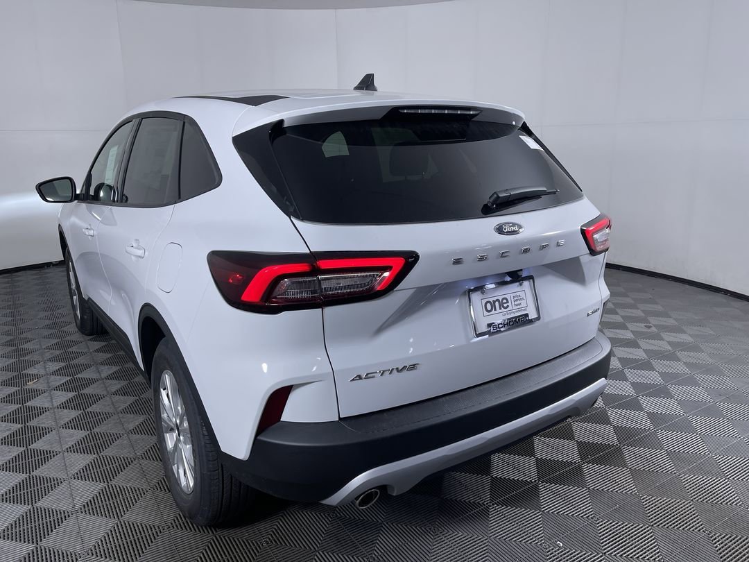 New 2026 Oxford White Ford Active image 23