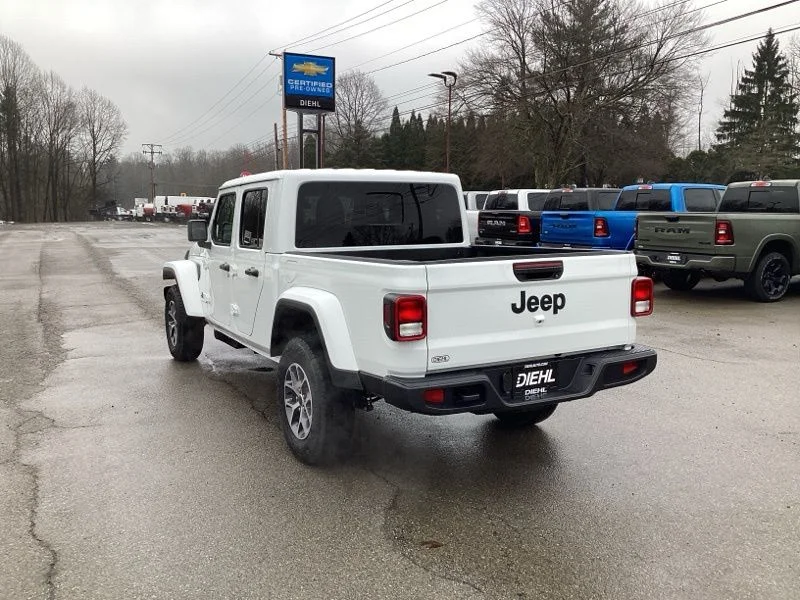 New 2026 Bright White Clear-Coat Exterior Paint Jeep Sport S image 5