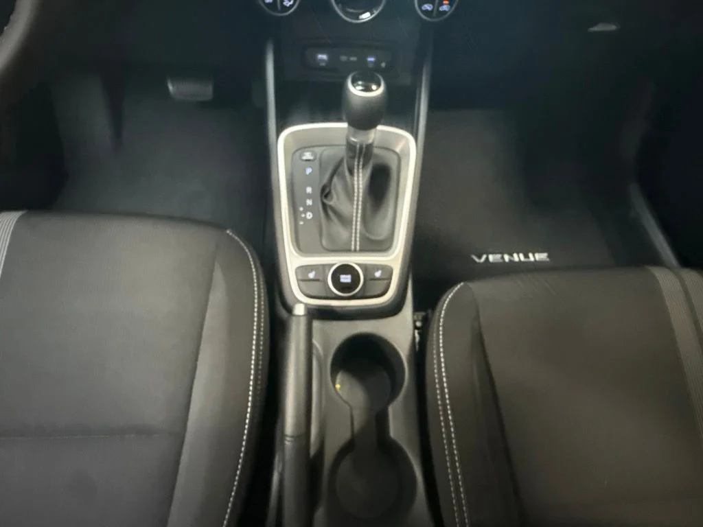 New 2026 Onyx Black Hyundai SEL image 17