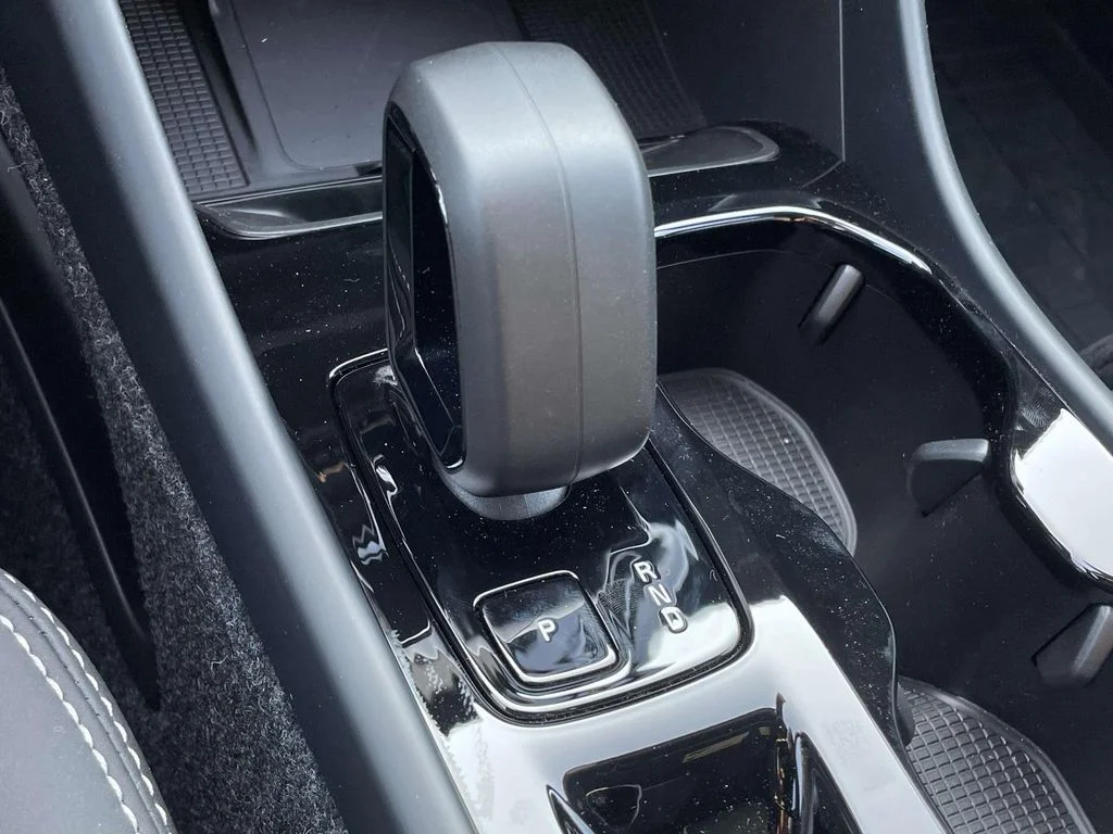New 2026 Onyx Black Volvo Ultra Black Edition image 21
