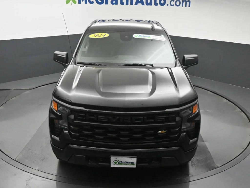 Used 2024 Black Chevrolet Custom image 26