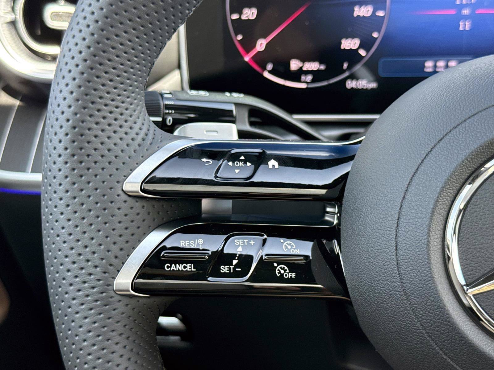 New 2026 Polar White Mercedes-Benz C 300 Sedan image 27