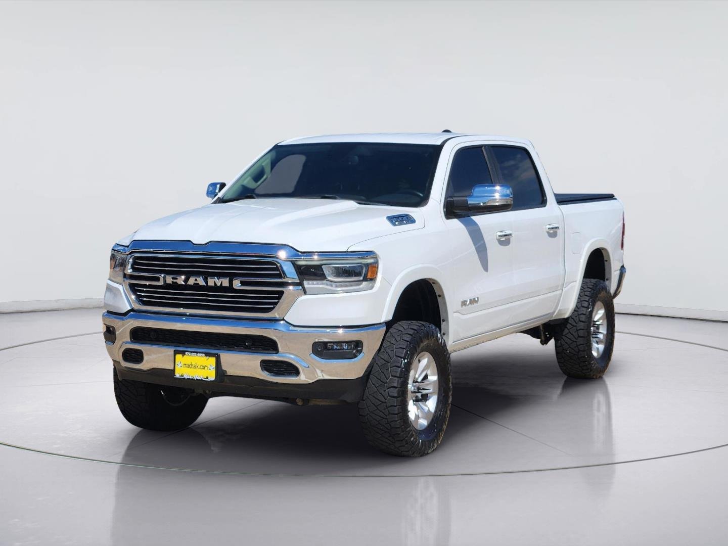 Used 2020 Bright White Clearcoat Ram Laramie image 3