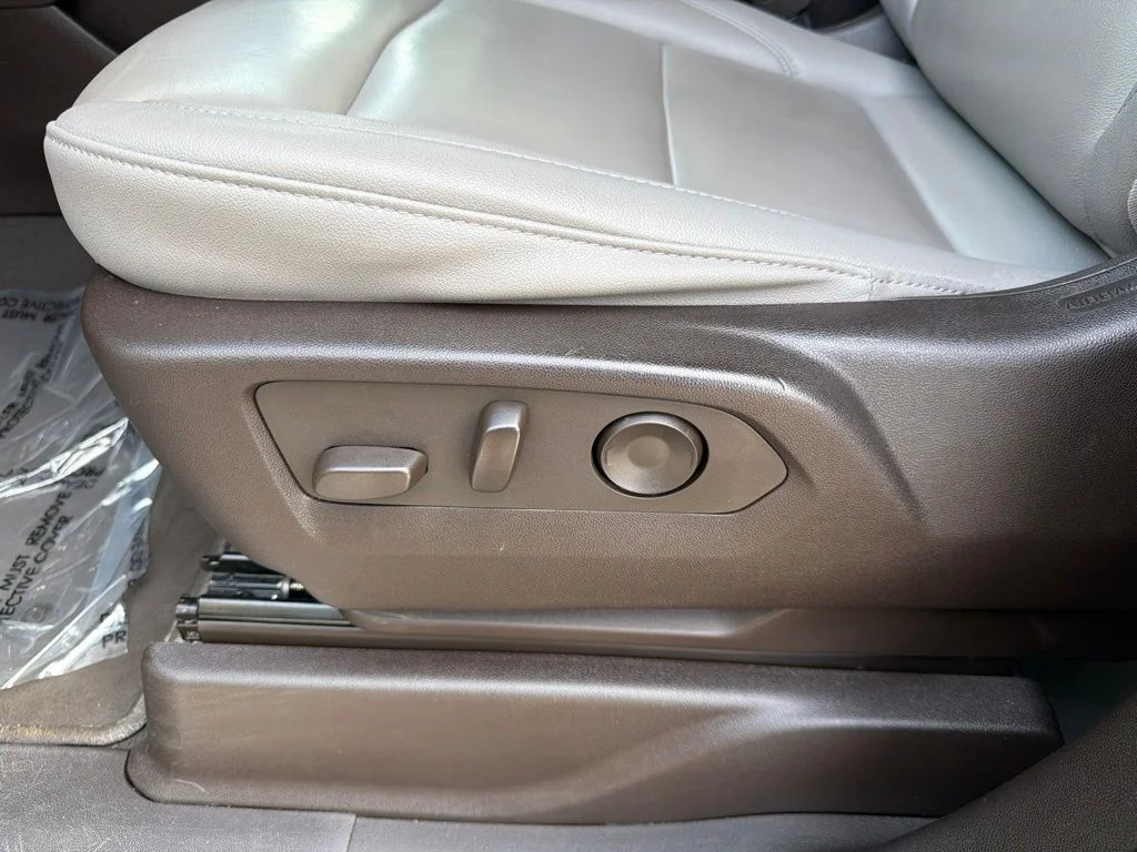 Used 2024 White Chevrolet LT image 21