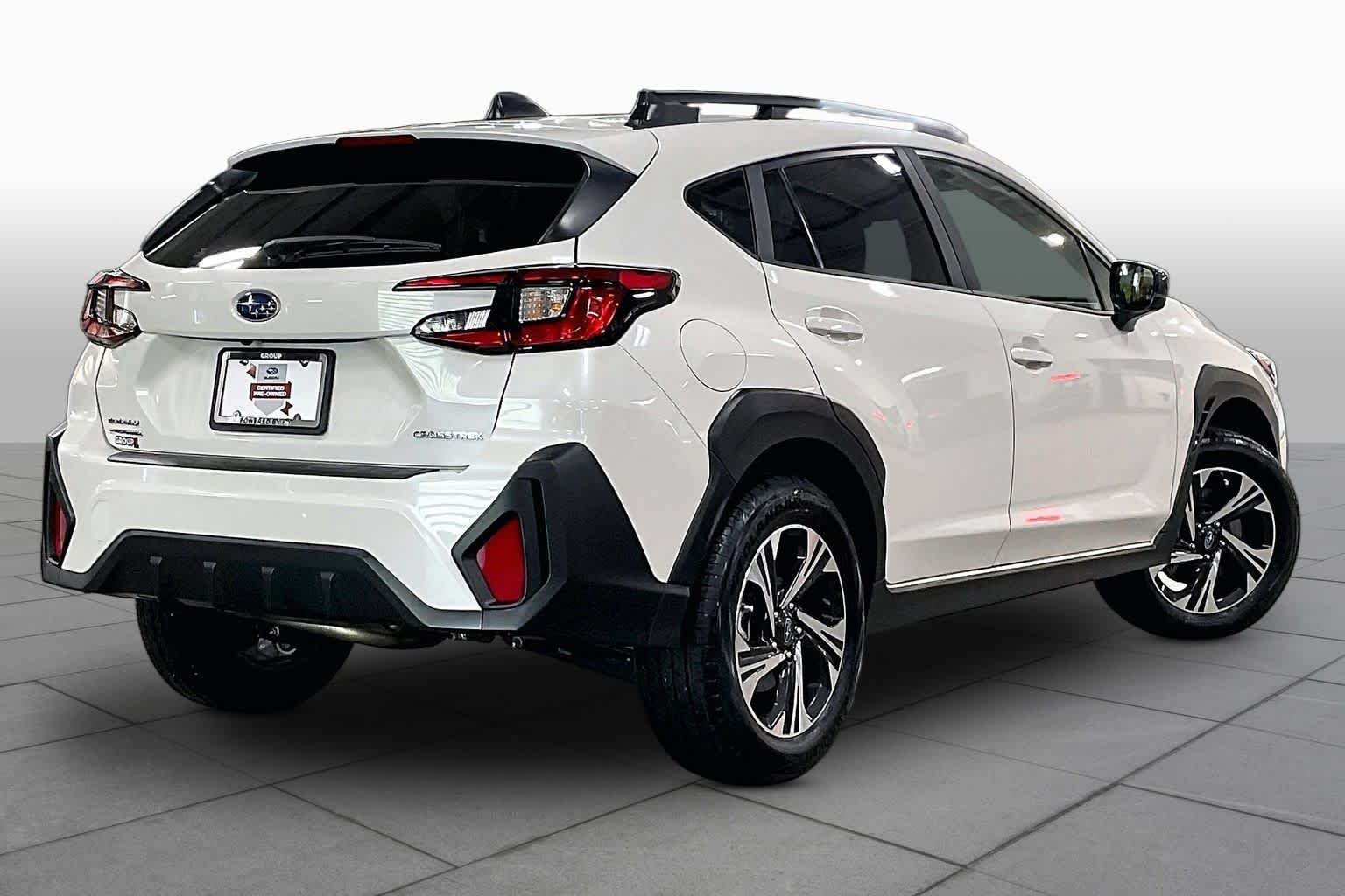 Used 2025 Crystal White Pearl Subaru Premium image 13