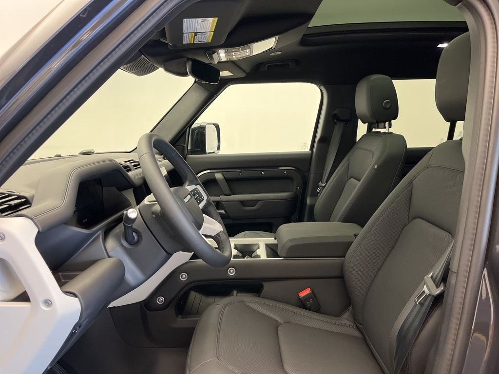 Used 2025 Carpathian Grey Prem Met Land Rover S image 11