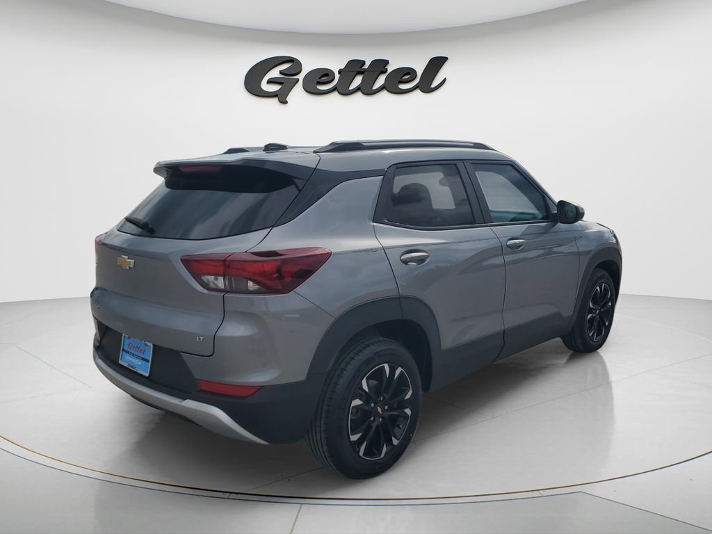 Used 2023 Gray Chevrolet LT image 4