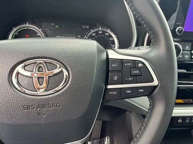 Used 2026 Black Toyota XLE image 32