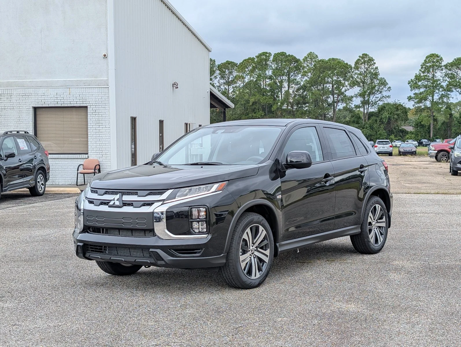 New 2027 Black Mitsubishi 2.0 ES image 1