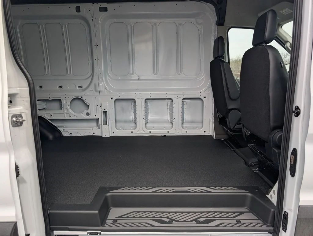 New 2026 Oxford White Ford Cargo Van image 22