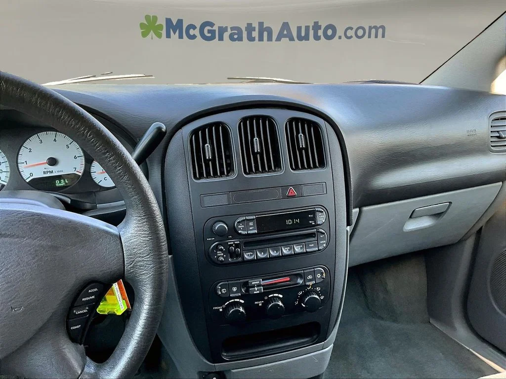 Used 2005 Blue Dodge SE image 11
