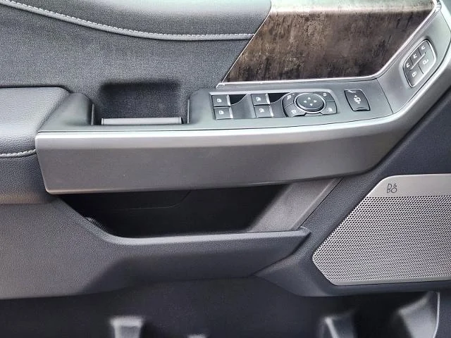 New 2026 Agate Black Metallic Ford F-250® Lariat® image 40