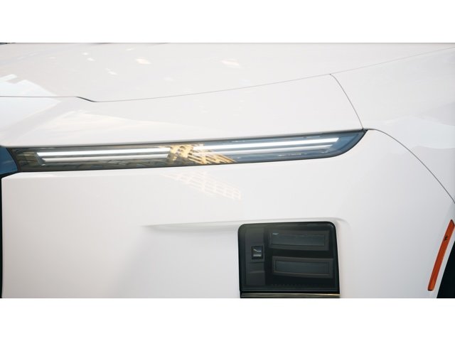 New 2027 Alpine White BMW 740i xDrive image 6