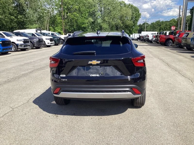 2026 Chevrolet Trax LT - Photo 6