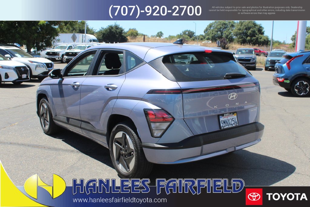 Used 2024 Blue Hyundai SE image 9