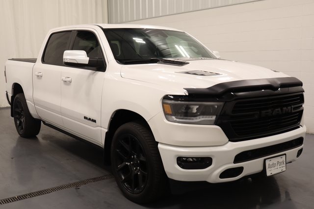 2022 Ram 1500 Sport photo 2