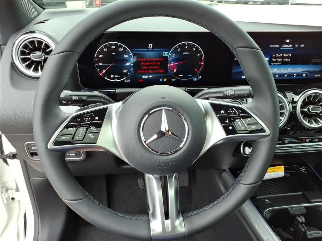 New 2026 Polar White Mercedes-Benz GLA 250 image 15