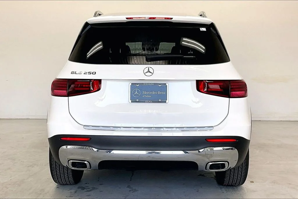 New 2026 Polar White Mercedes-Benz GLB 250 image 16