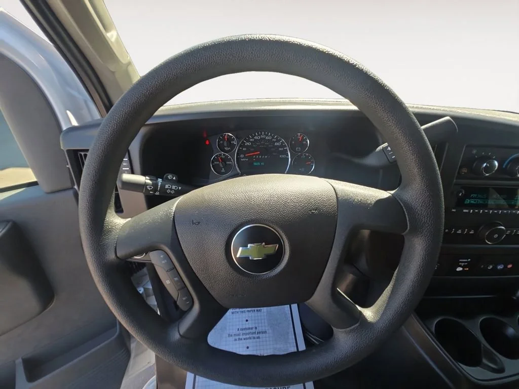 Used 2024 Summit White Chevrolet WT image 12