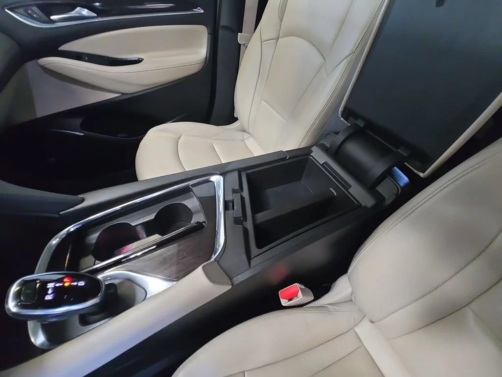 Used 2018 Includes Spectra Gray lower exterior accent color. Buick Premium image 33