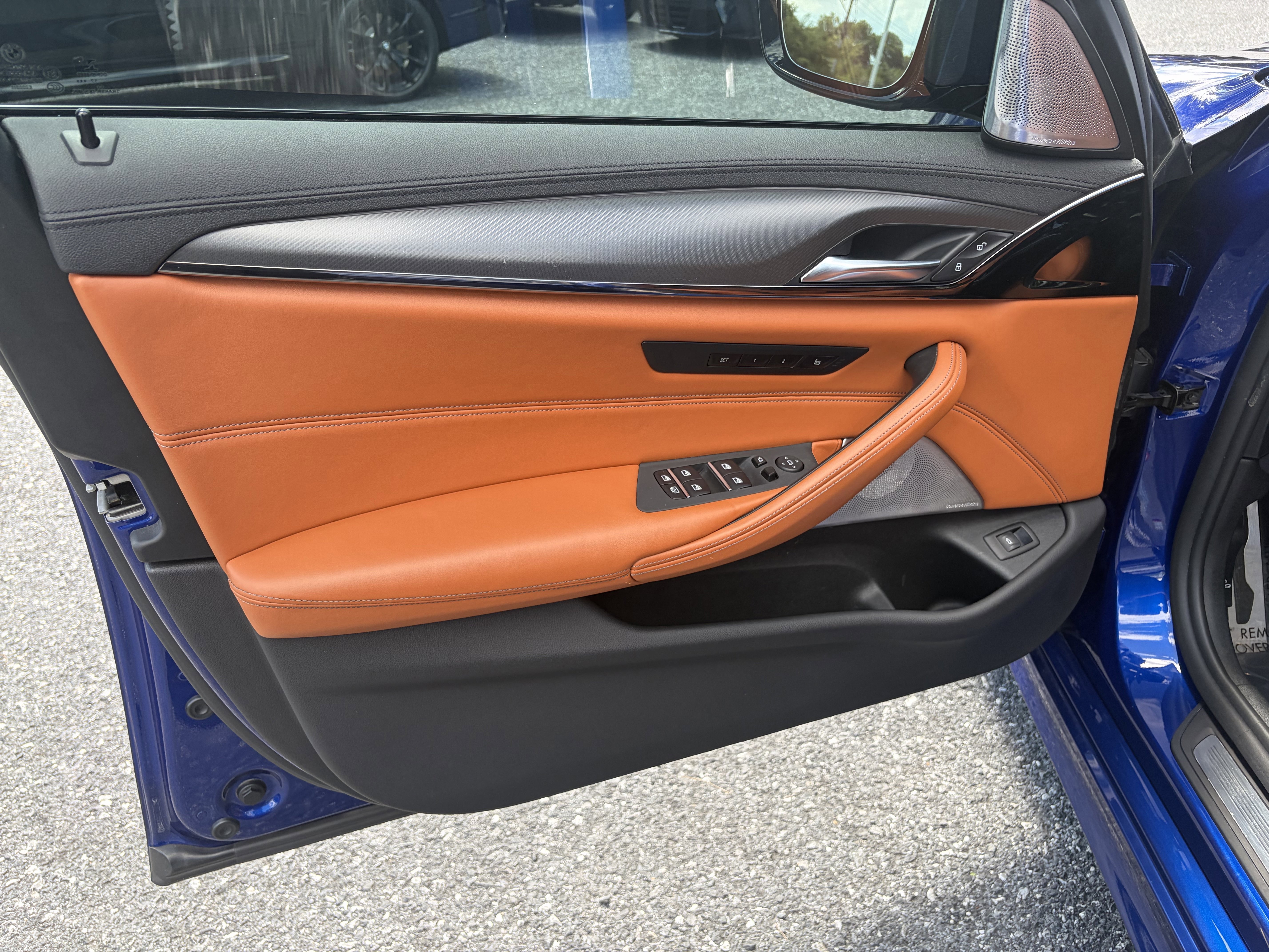 Used 2018 MARINA BAY BLUE M BMW Base image 10