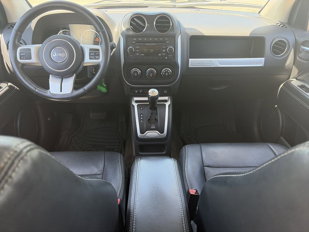 Used 2017 Red Jeep Latitude image 13