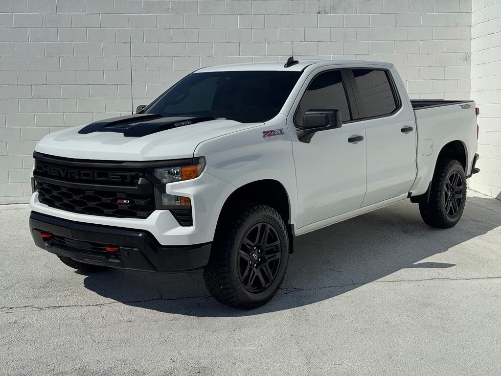 Used 2024 White Chevrolet Custom Trail Boss image 8