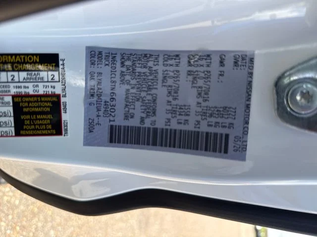 New 2026 Glacier White Nissan King Cab® S image 27
