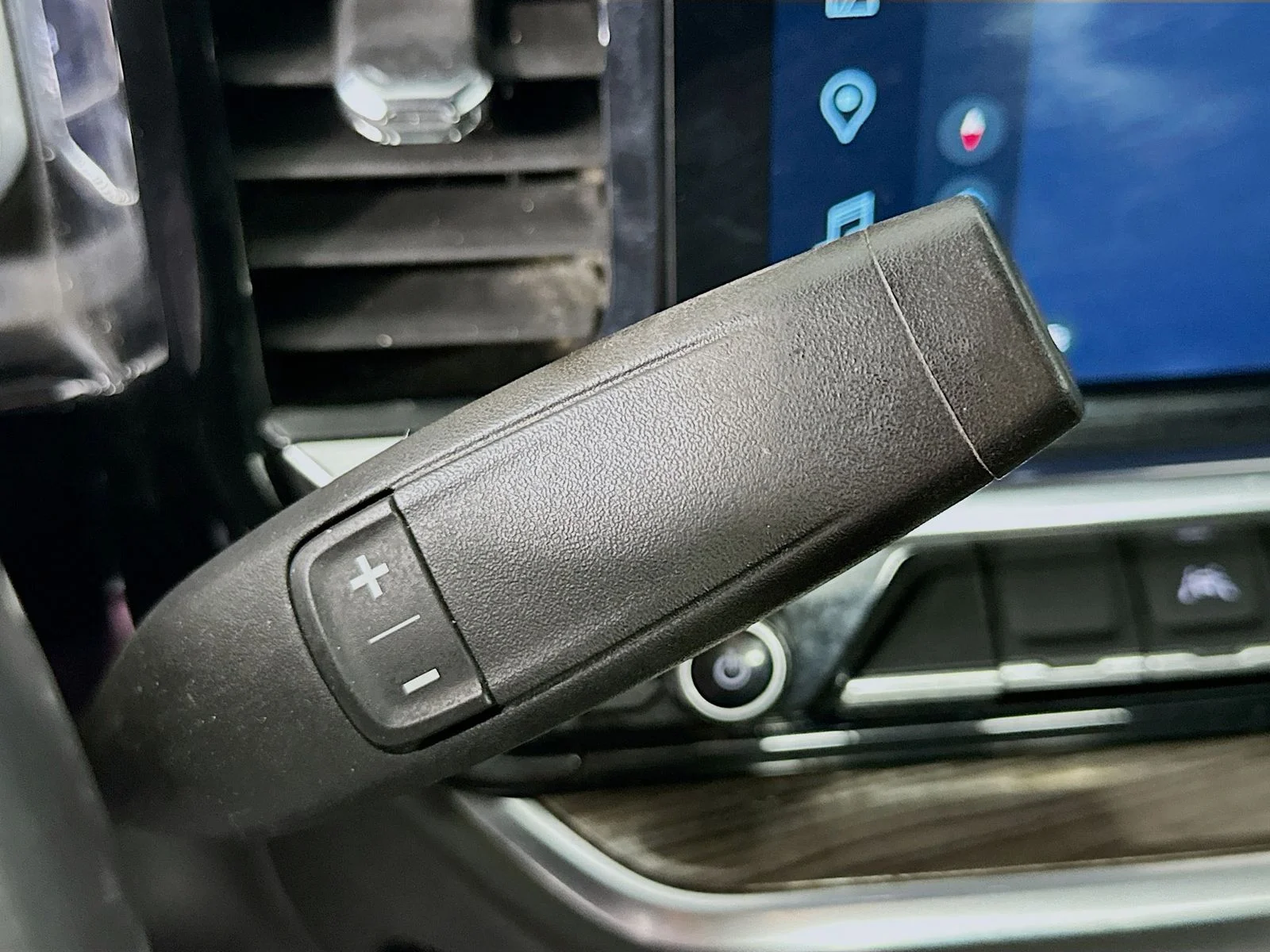 Used 2022 Dark Ash Metallic Chevrolet LT image 18