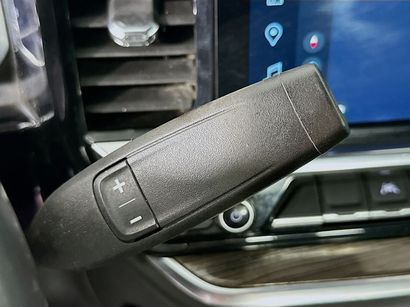 Used 2022 Dark Ash Metallic Chevrolet LT image 18