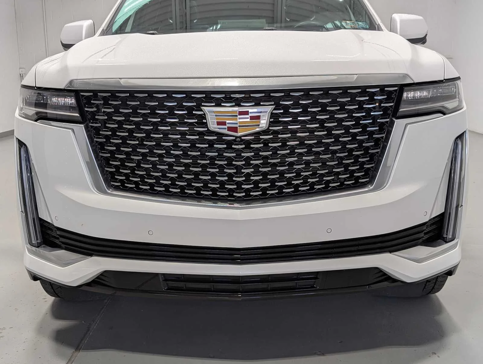 Used 2023 Crystal White Tricoat Cadillac 4WD Premium Luxury image 2