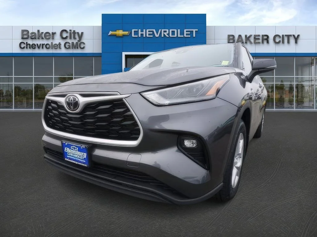 2024 Toyota Highlander LE - Photo 9