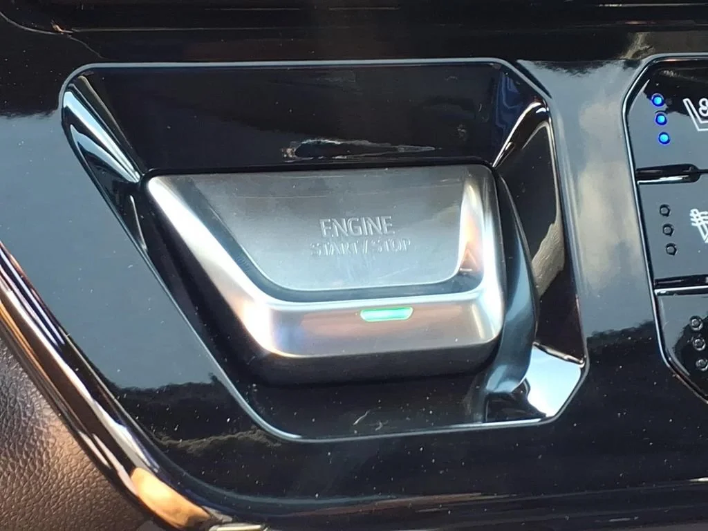 New 2026 Summit White GMC AT4X image 6