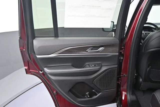 New 2026 Velvet Red Pearlcoat Jeep Altitude image 24