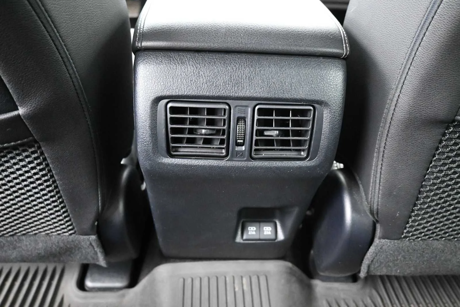 Used 2022 Midnight Black Metallic Toyota SR5 Premium image 14