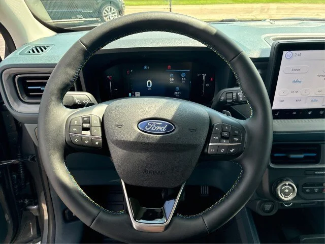 New 2026 Carbonized Gray Metallic Ford Maverick Lobo™ image 38