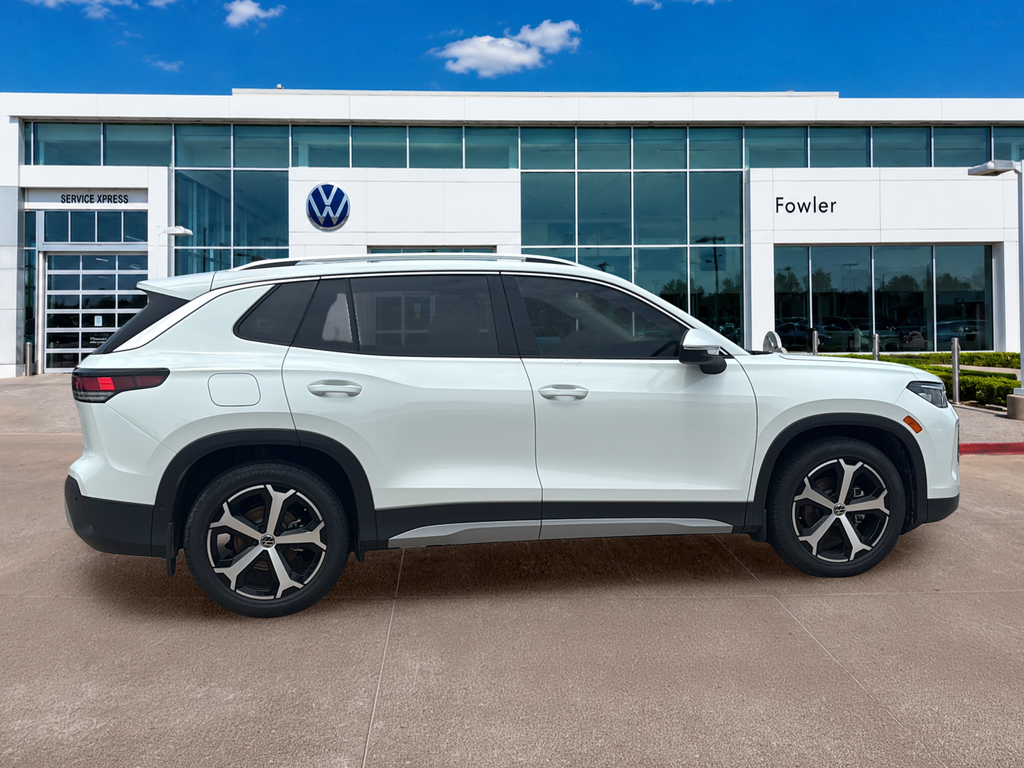 New 2026 White/off-white Volkswagen 2.0T SE image 4