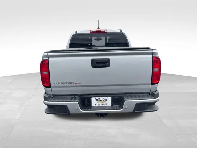 Used 2020 SILVER ICE METALLIC Chevrolet 4WD Z71 image 4