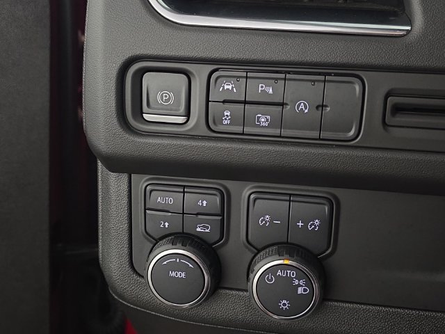 Used 2023 RADIANT RED TINTCOAT Chevrolet RST image 22