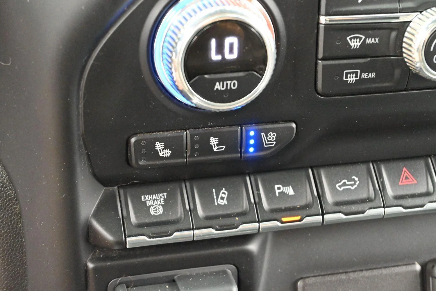 Used 2021 Ebony Twilight Metallic GMC Denali image 24