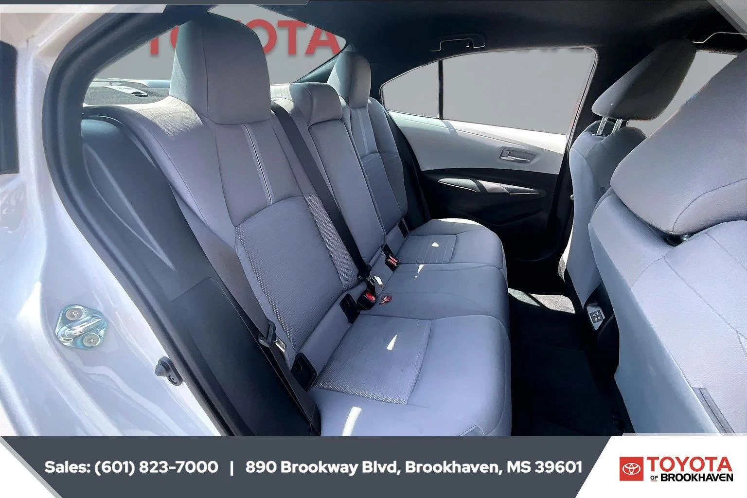 Used 2025 Ice Cap Toyota SE image 20
