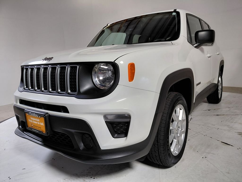 Certified Used 2023 White Jeep Latitude image 4