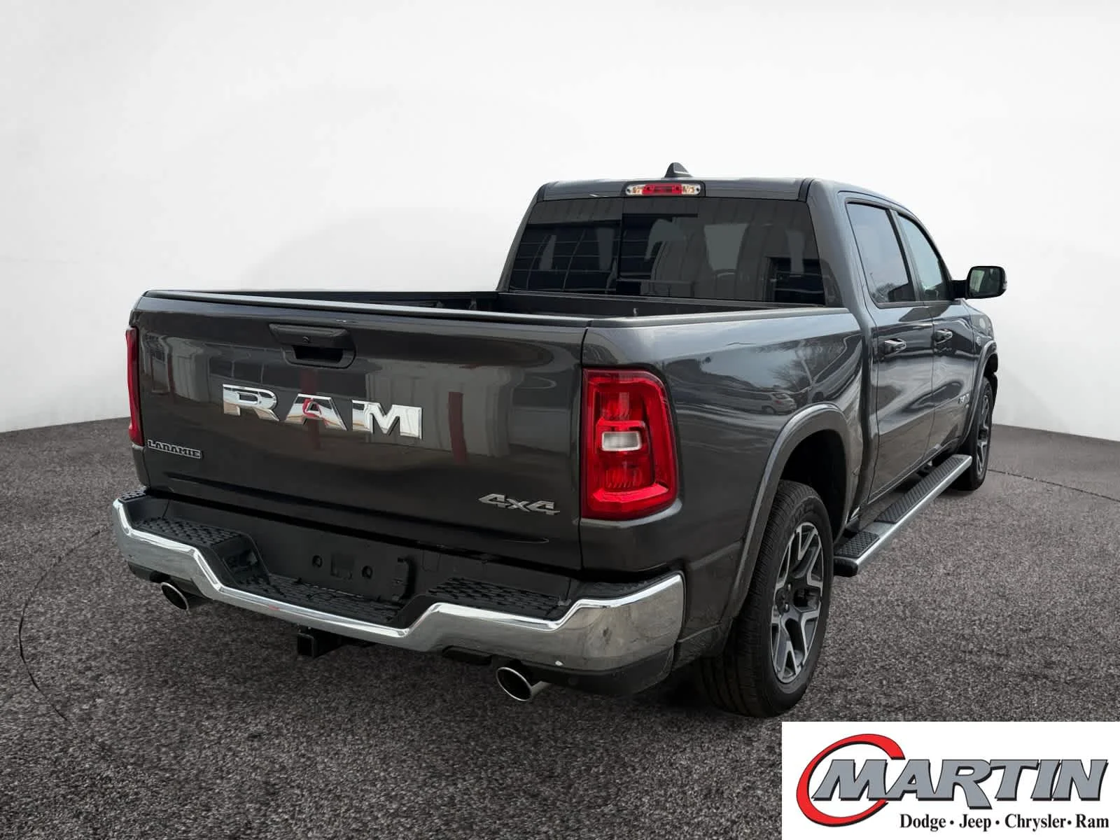 New 2026 Granite Crystal Metallic Clear-Coat Exterior Paint RAM Laramie image 5