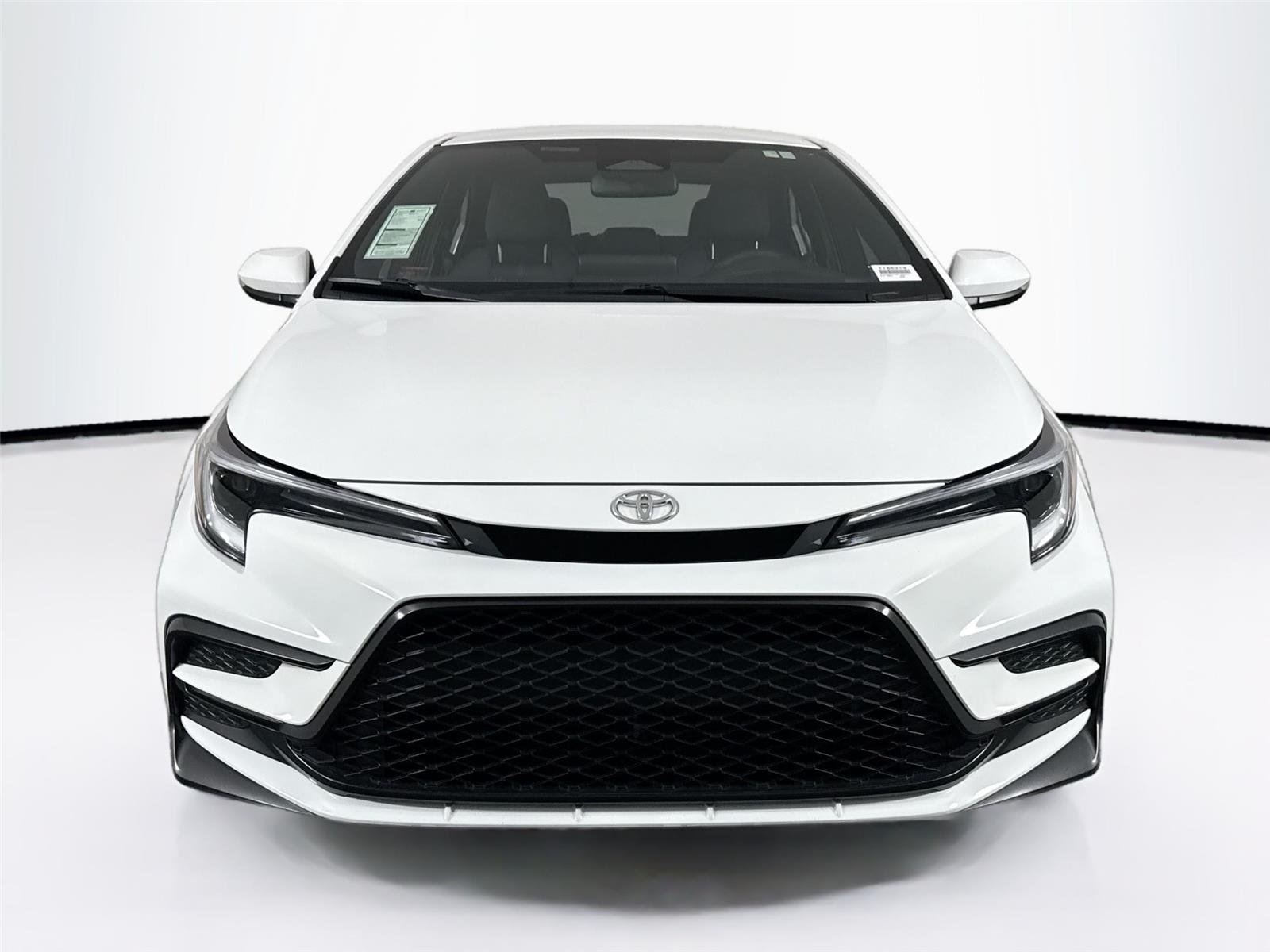 Certified Used 2024 Ice Cap Toyota SE image 8