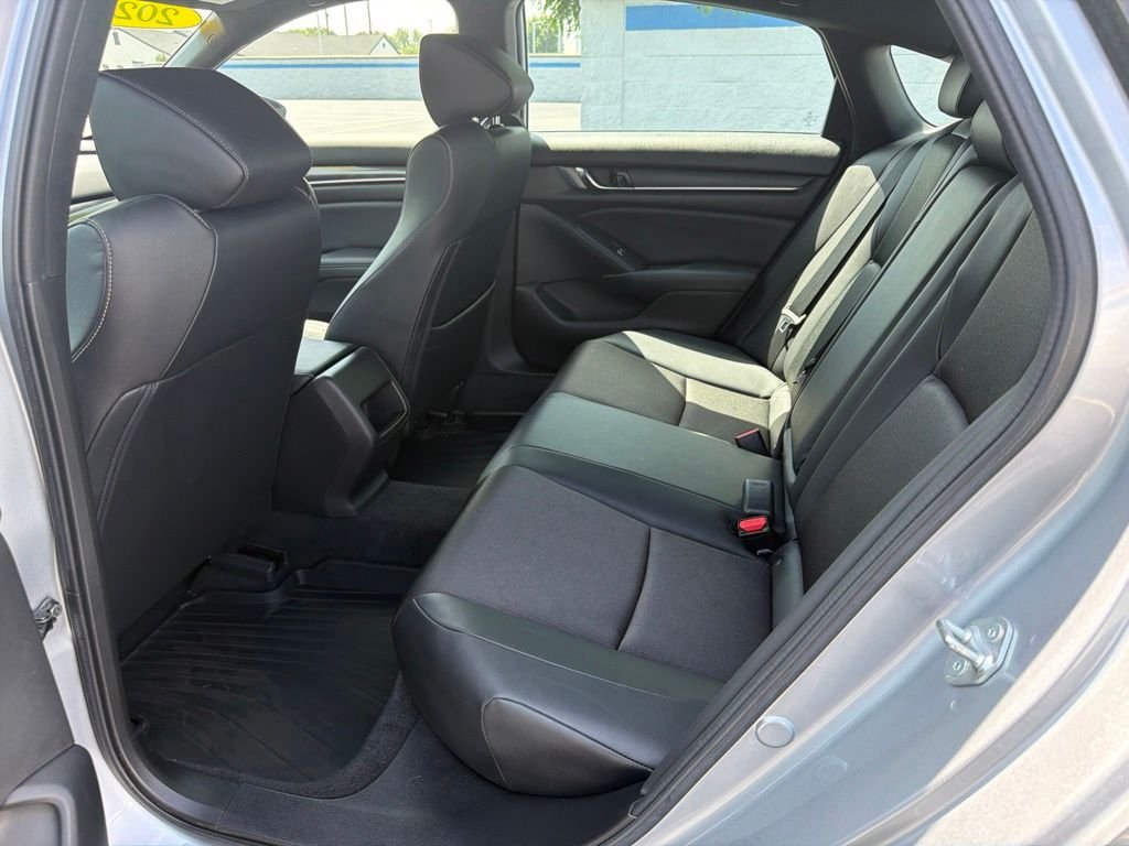 Certified Used 2022 Lunar Silver Metallic Honda Sport image 18