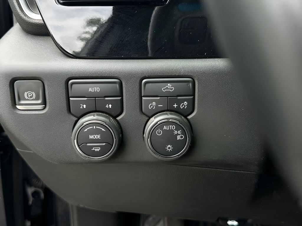 Used 2023 Gray Chevrolet LT image 20